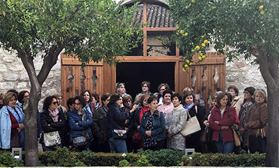 Mujeres de la Campiña Sur visitan Jáen para conocer el papel de las mujeres en el patrimonio artístico local a lo largo de los siglos