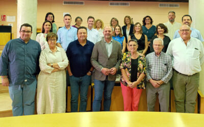 La Mancomunidad Campiña Sur Cordobesa culmina el proceso de estabilización del empleo temporal con la firma de nuevos contratos como personal laboral fijo para trece trabajadores/as